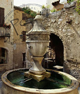 Fontana Di Urna Capace 2